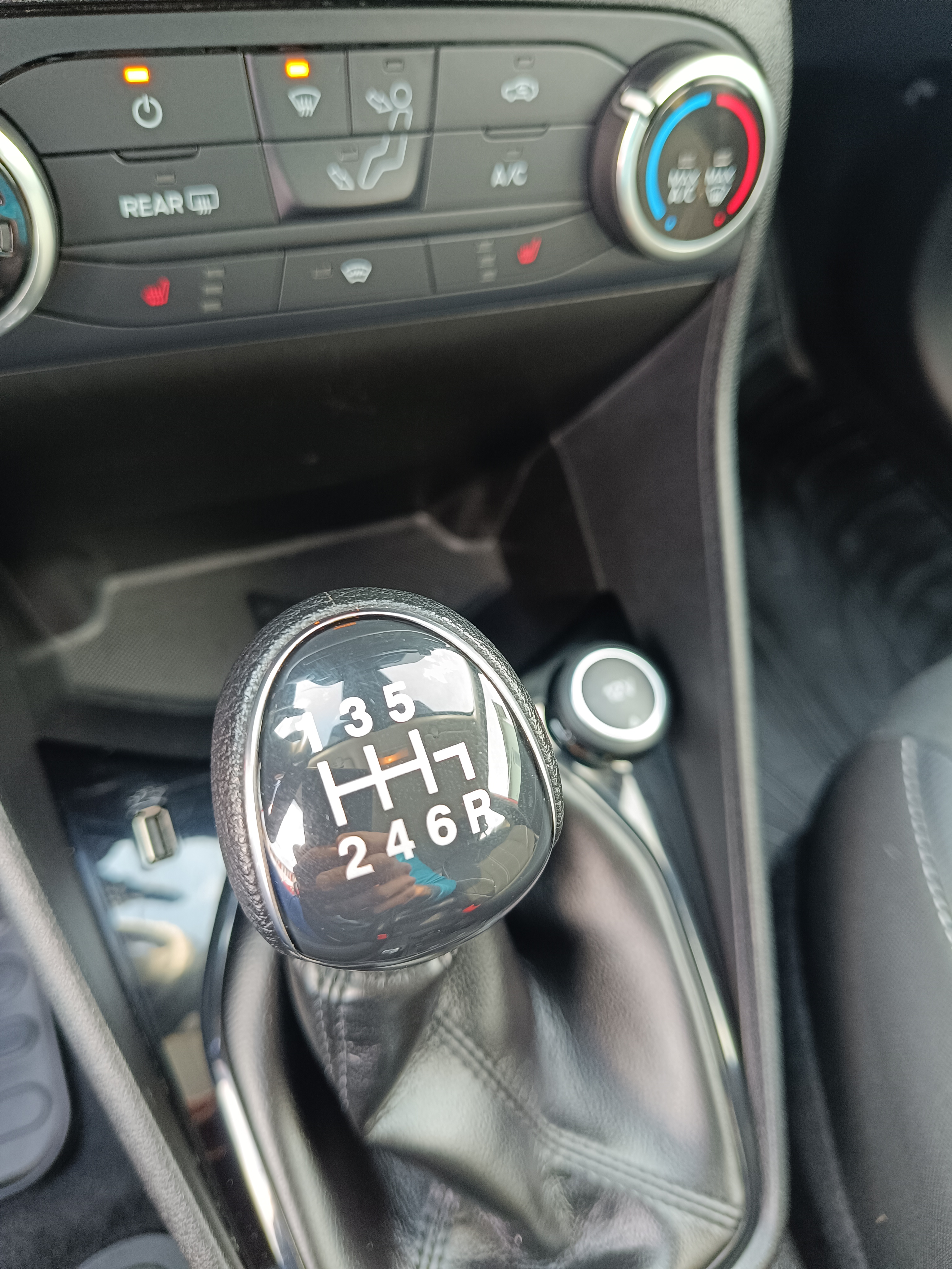 Ford Fiesta 1,0 Ecoboost 74 kW, r.v. 8/2018 5 dverí, 6° MP