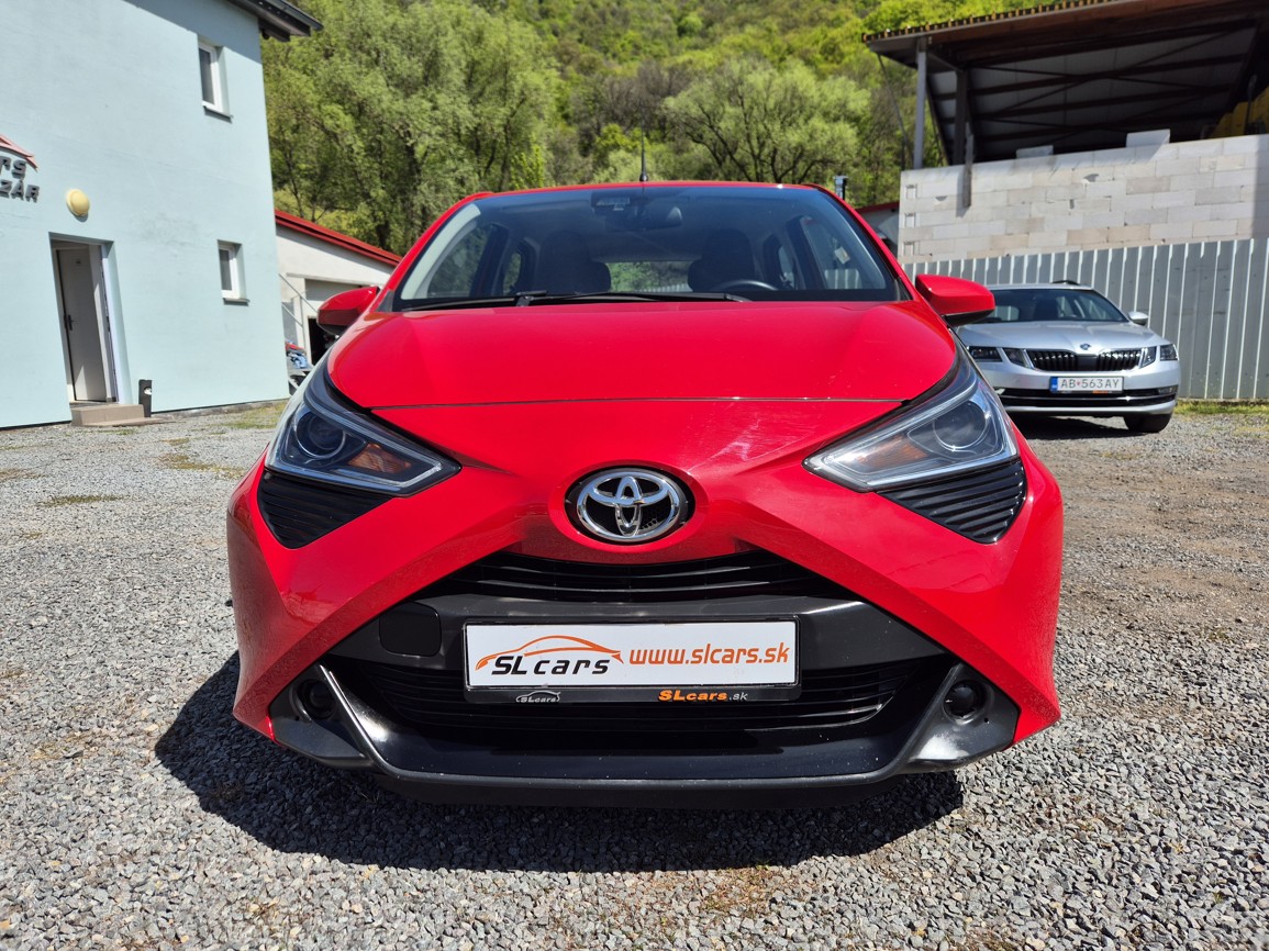 Toyota Aygo 1.0 VVTi 53 kW X Play