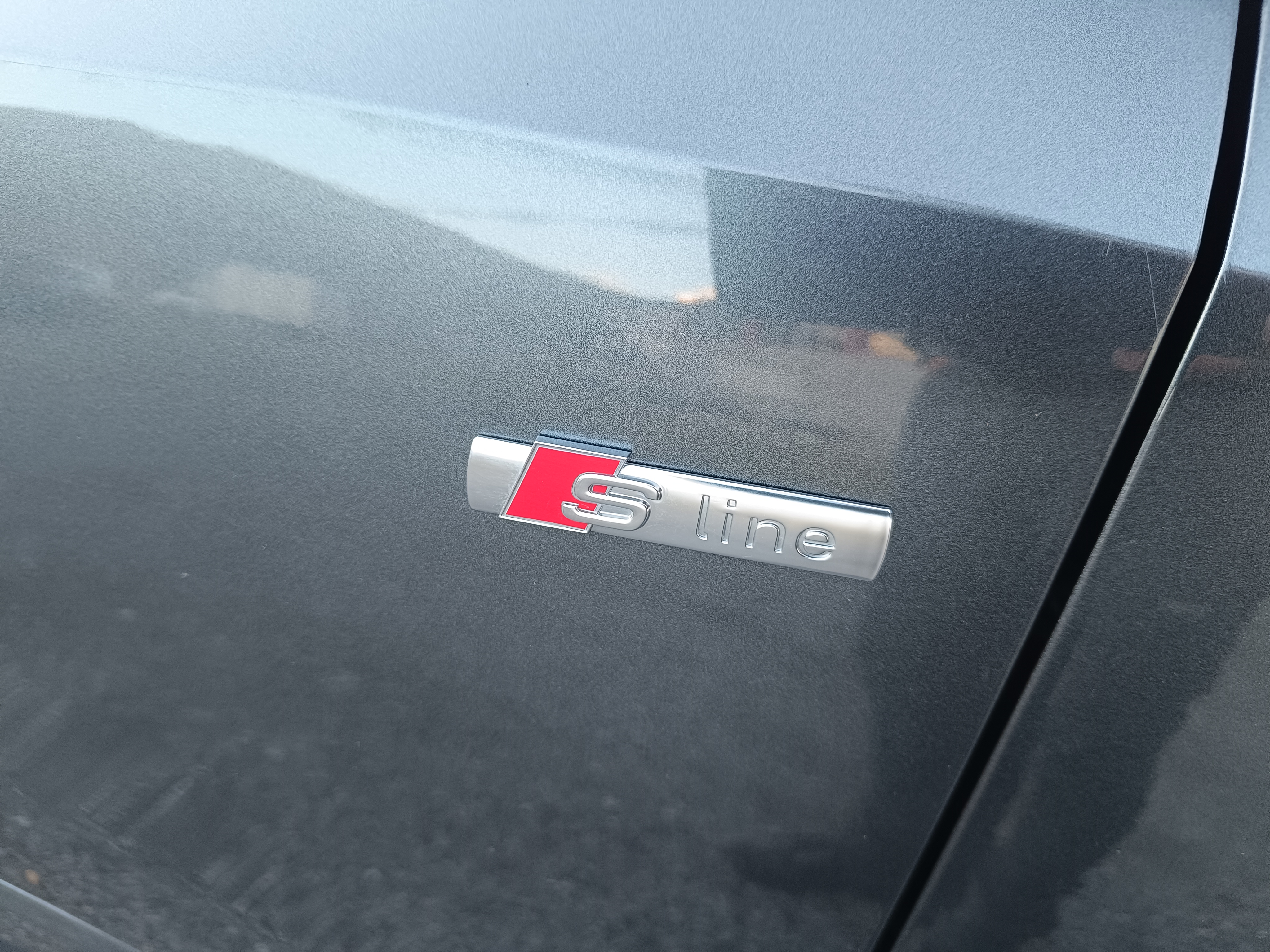 Audi Q3 40 2.0TDI 140 kW S line quattro S tronic, r.v. 8/2019