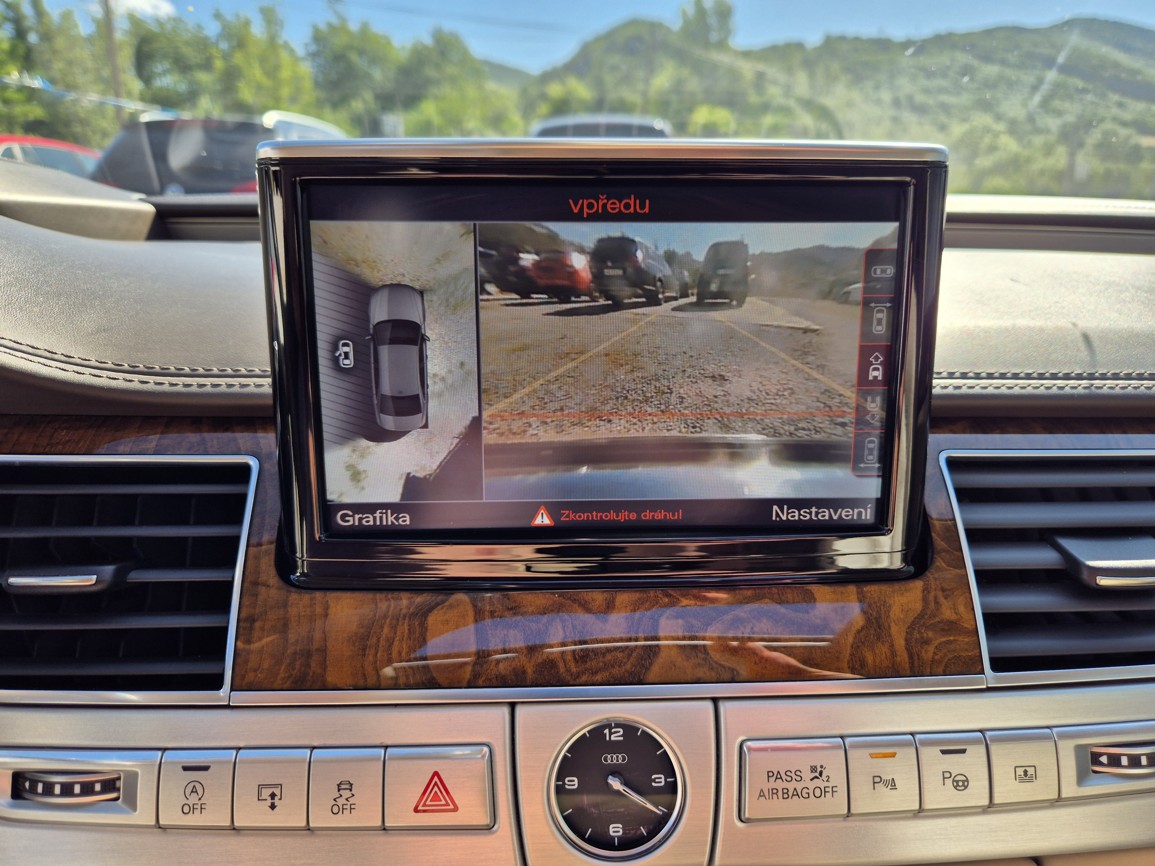 Audi A8 L