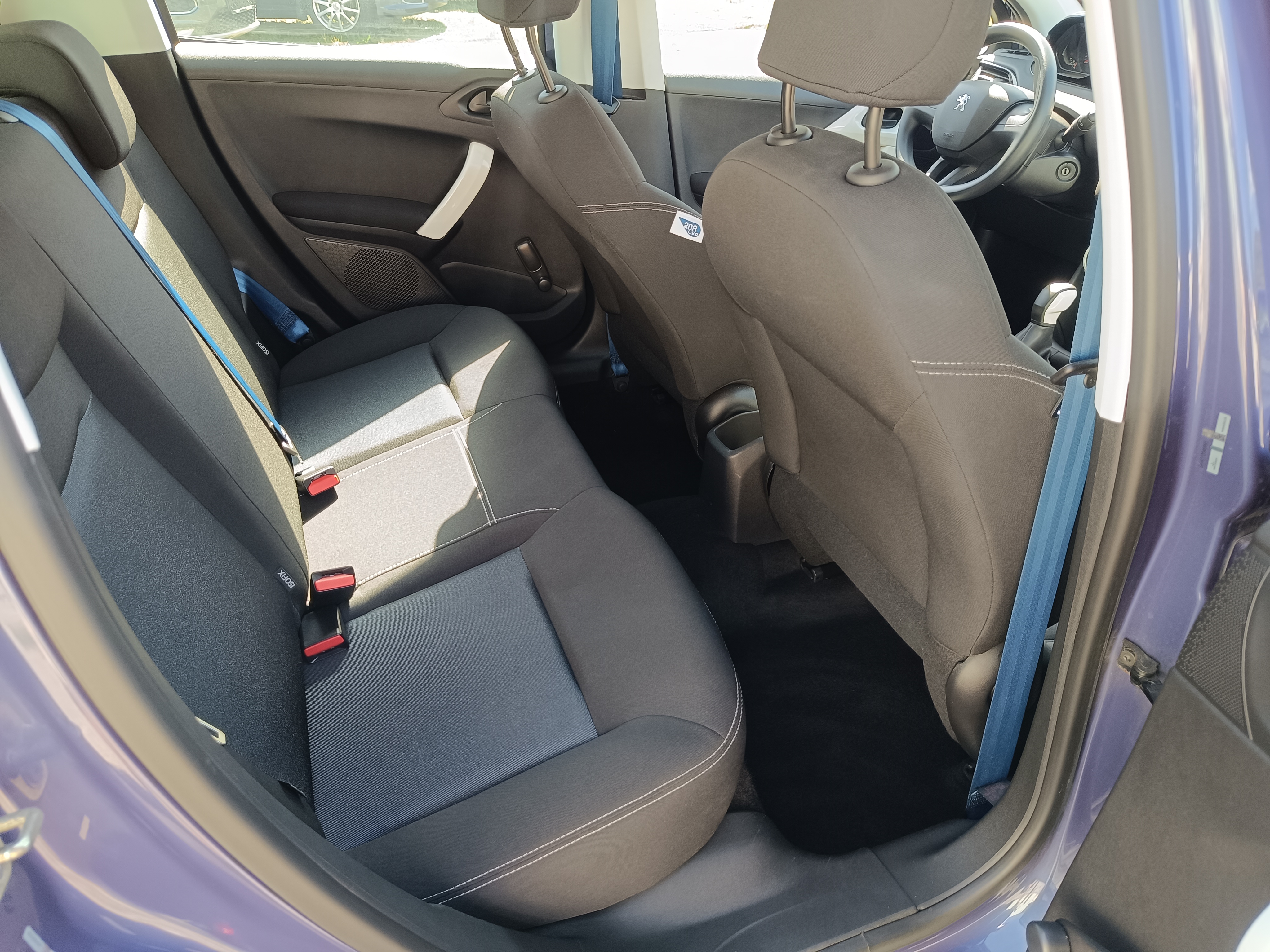 Peugeot 208 1,0i 50 kW r.v. 10/2014