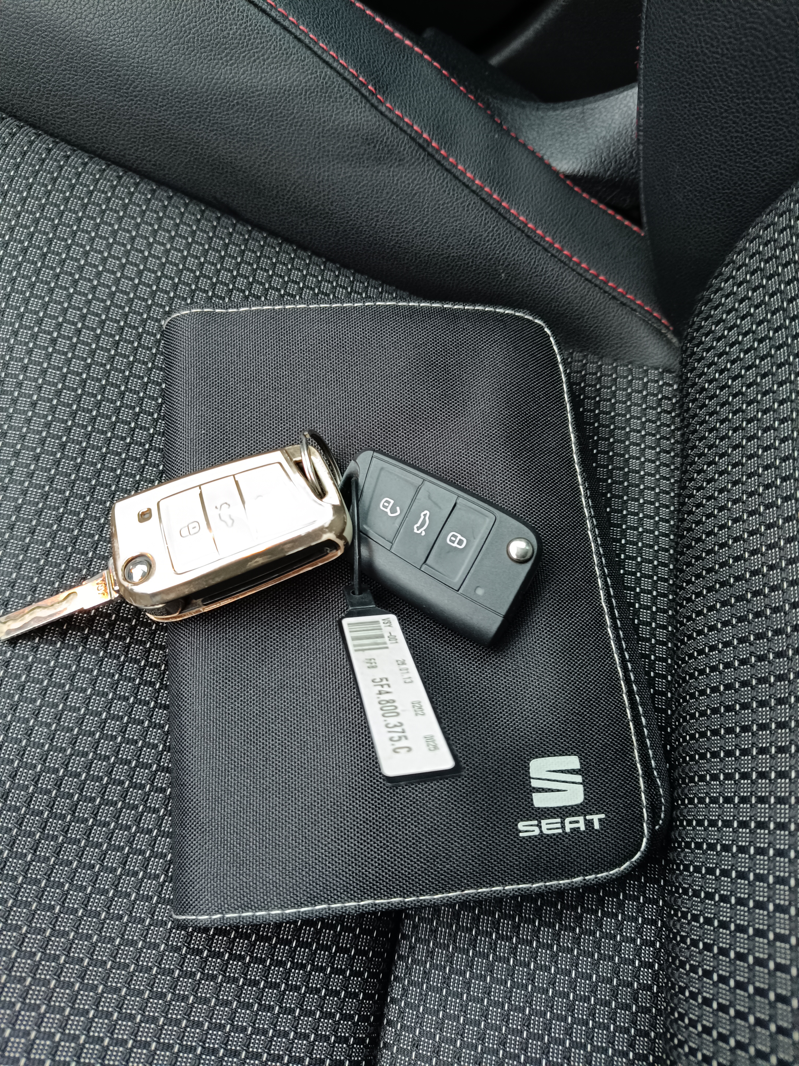 Seat Leon FR 1,4 TSi 92 kW, r.v. 3/2013, 6° manuál