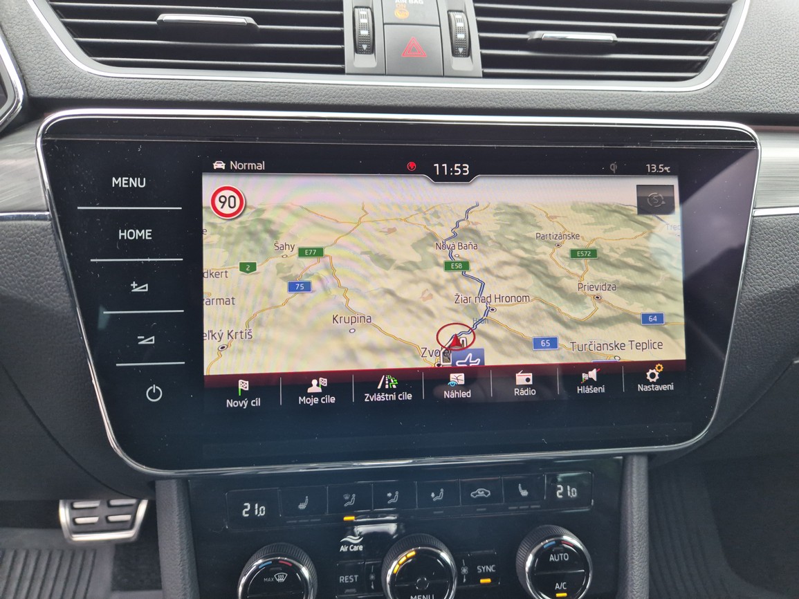 Škoda Superb Combi Scout  2.0 TDi 140 kW 4x4 DSG