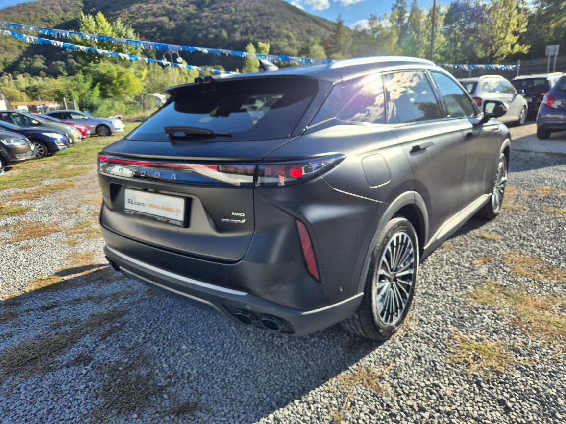 Omoda 9 SHS 9 PHEV [AWD] Premium - Obsidian Jade & Matt blac