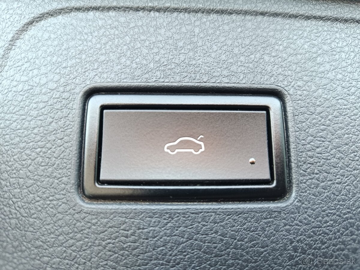 VW Passat Variant B8 2,0 TDi 110 kW r.v. 4/2020, 6° manuál