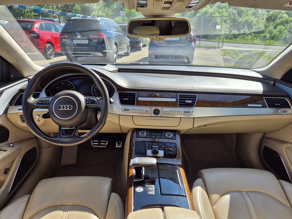 Audi A8 L
