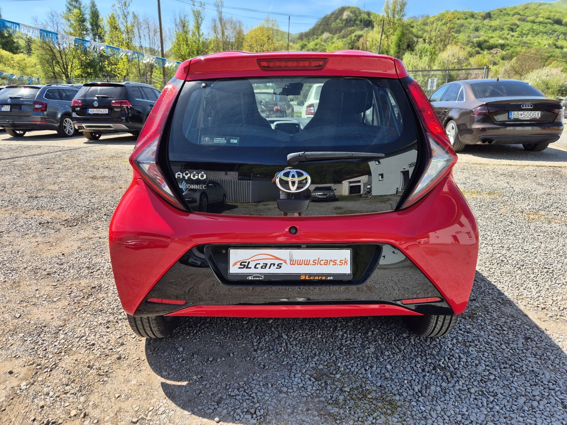 Toyota Aygo 1.0 VVTi 53 kW X Play
