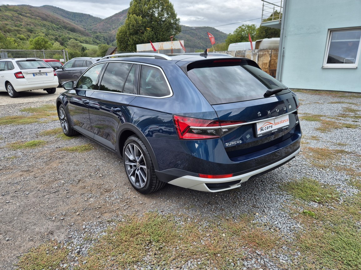 Škoda Superb Combi Scout  2.0 TDi 140 kW 4x4 DSG