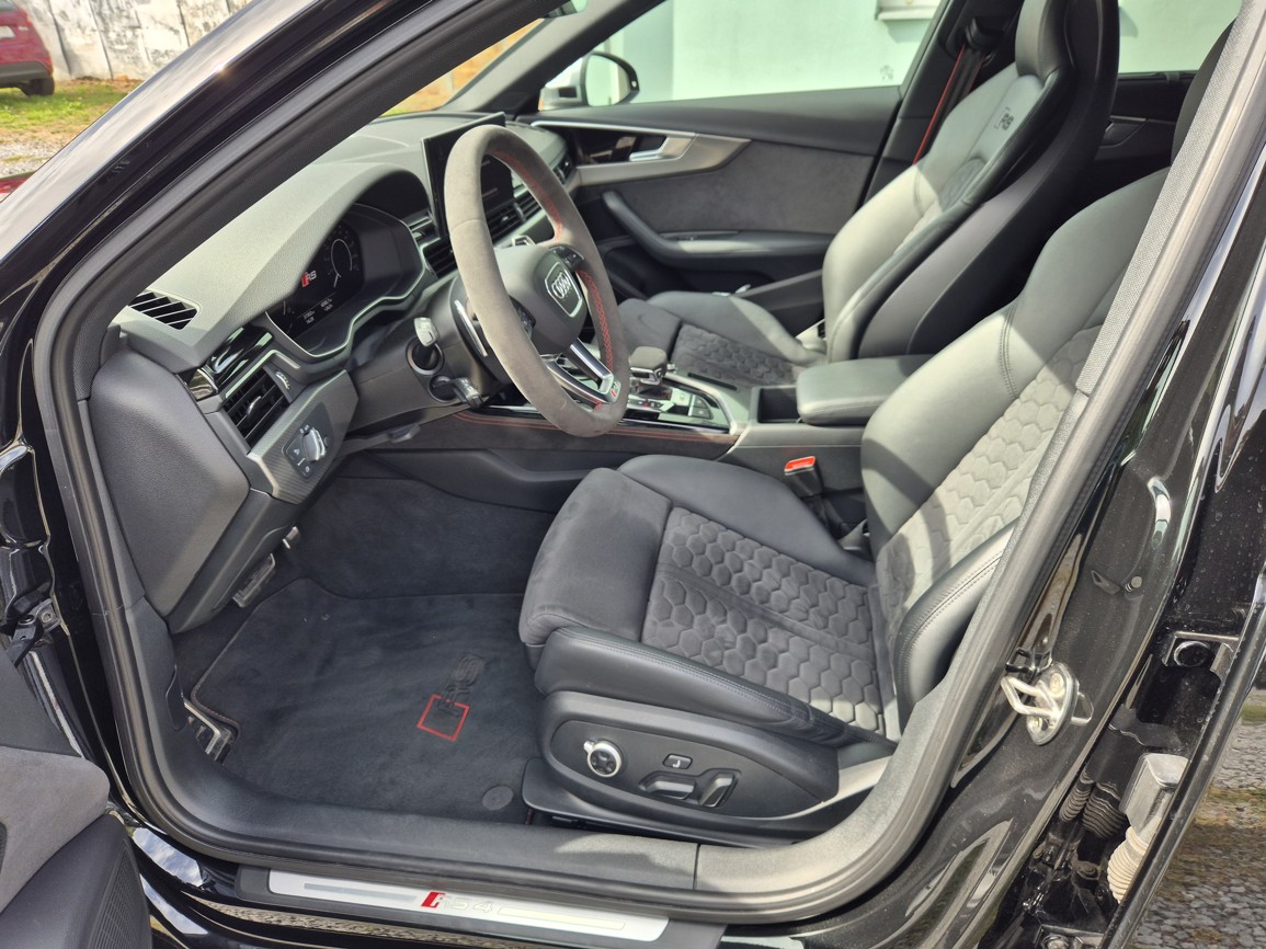 Audi RS4 Avant  2.9 TFSi Quattro