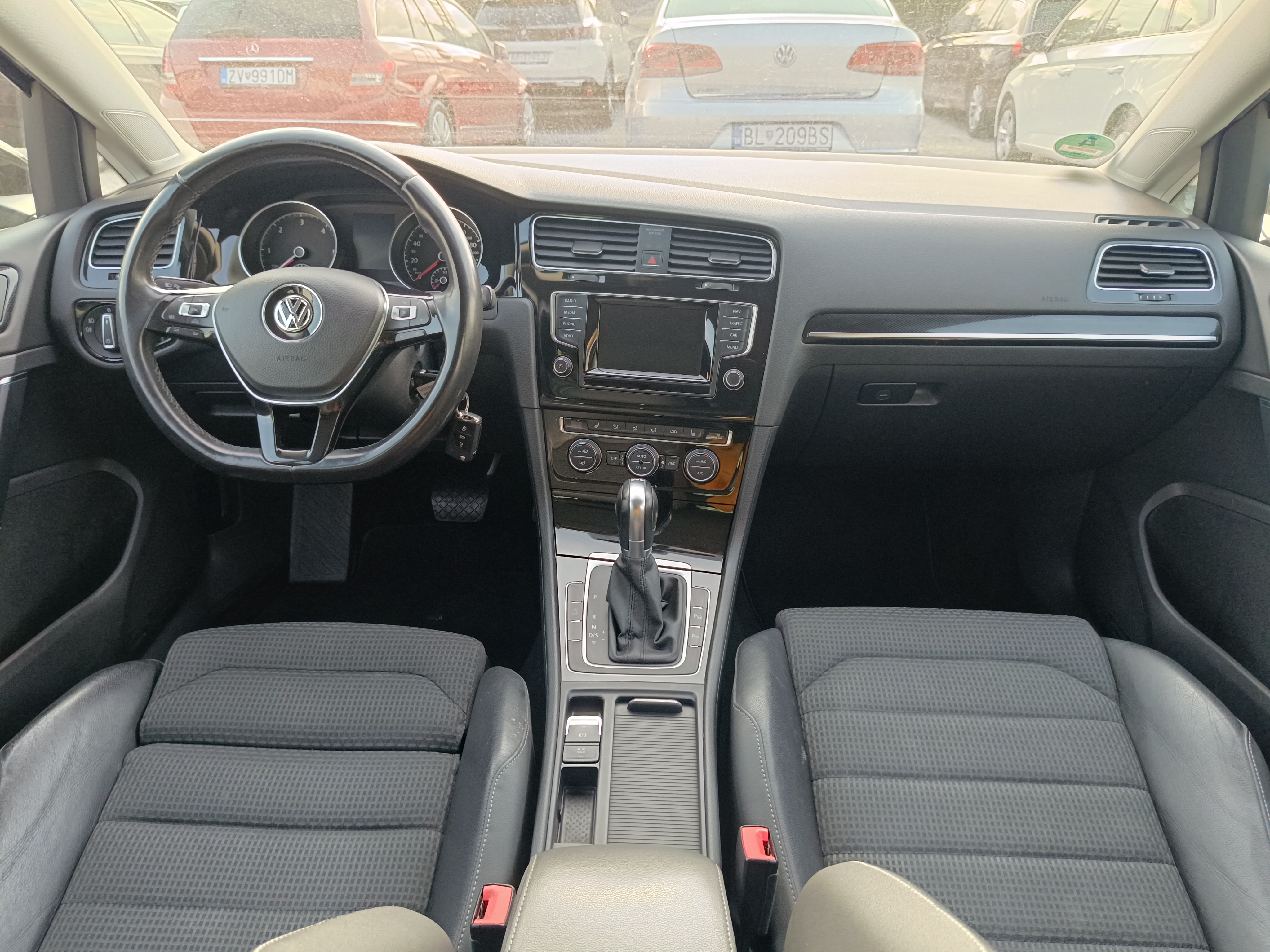 VW Golf Variant 2,0 TDi 110 kW DSG Highline