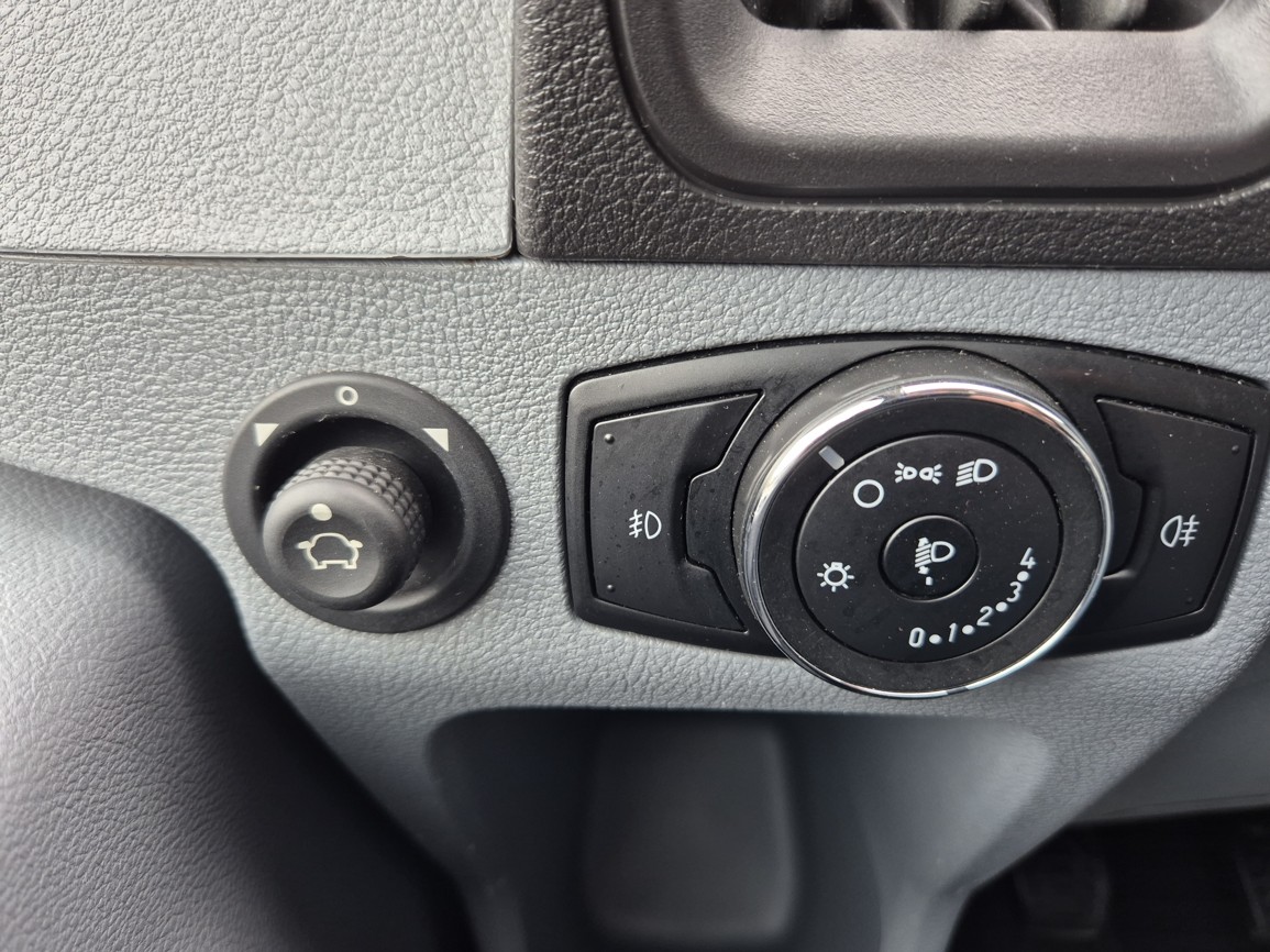 Ford Transit 2, 0 TDCI L3H3 96kW