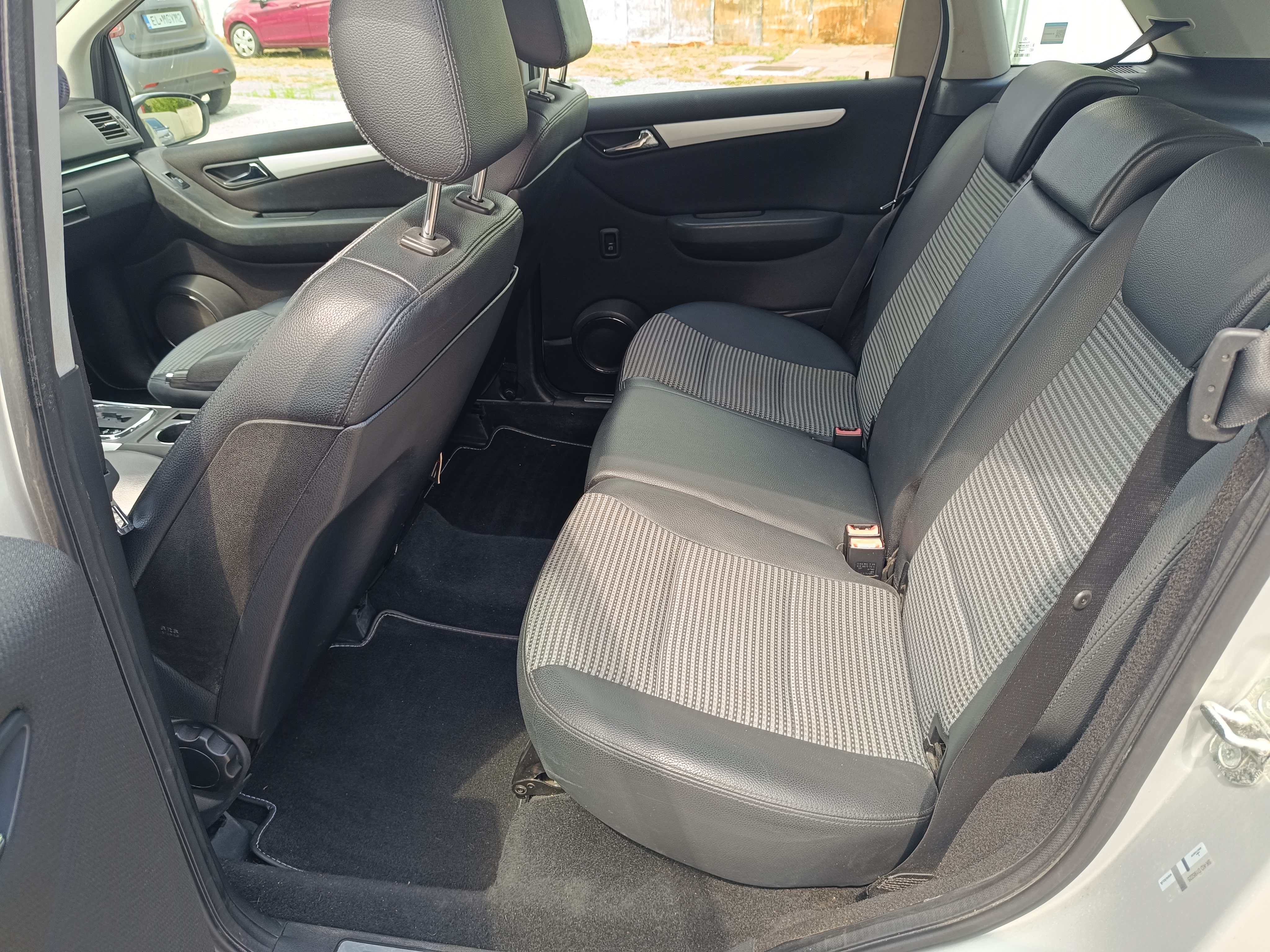 Mercedes - Benz B 170 benzin, automat r.v. 3/2007