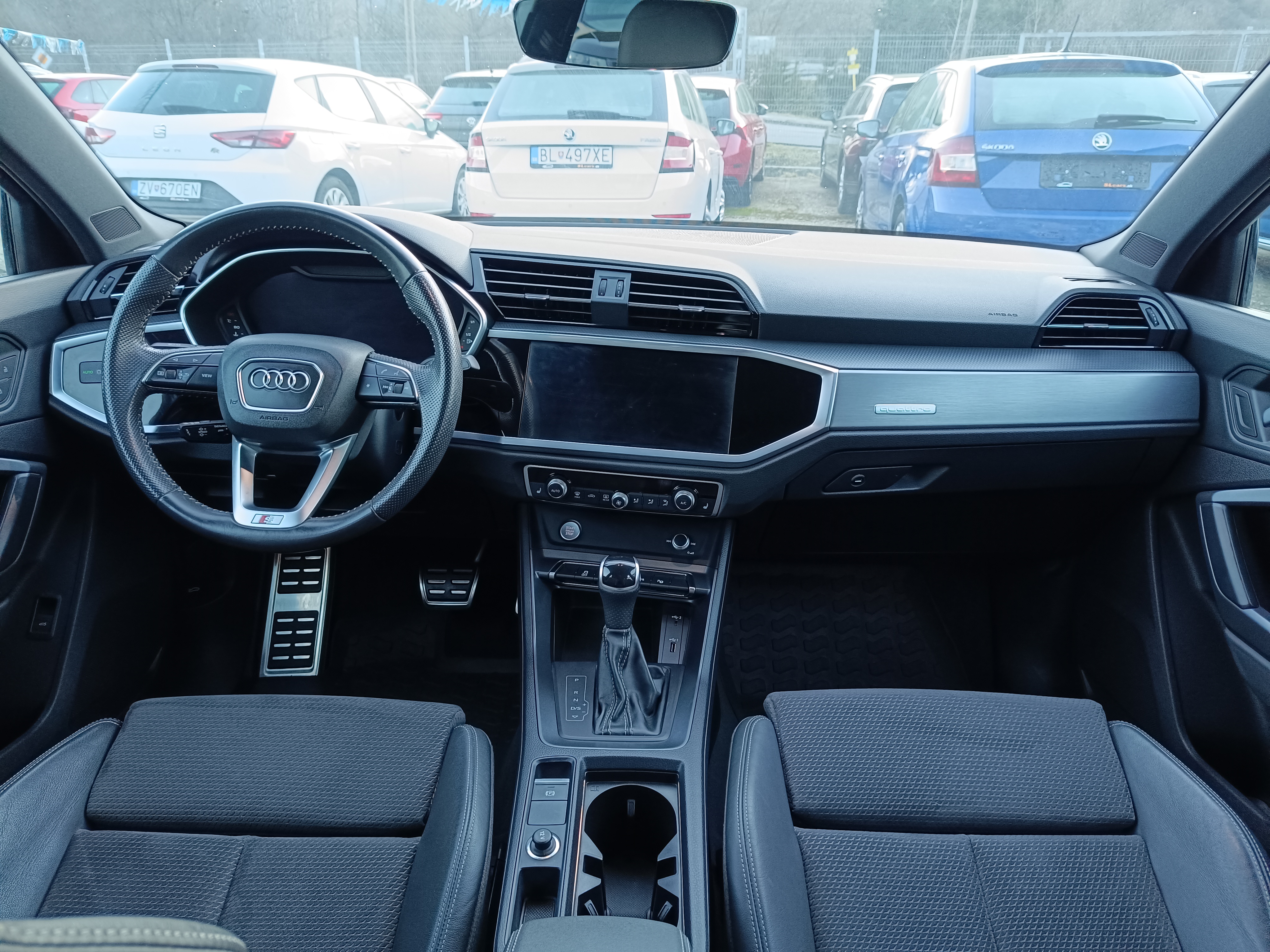 Audi Q3 40 2.0TDI 140 kW S line quattro S tronic, r.v. 8/2019