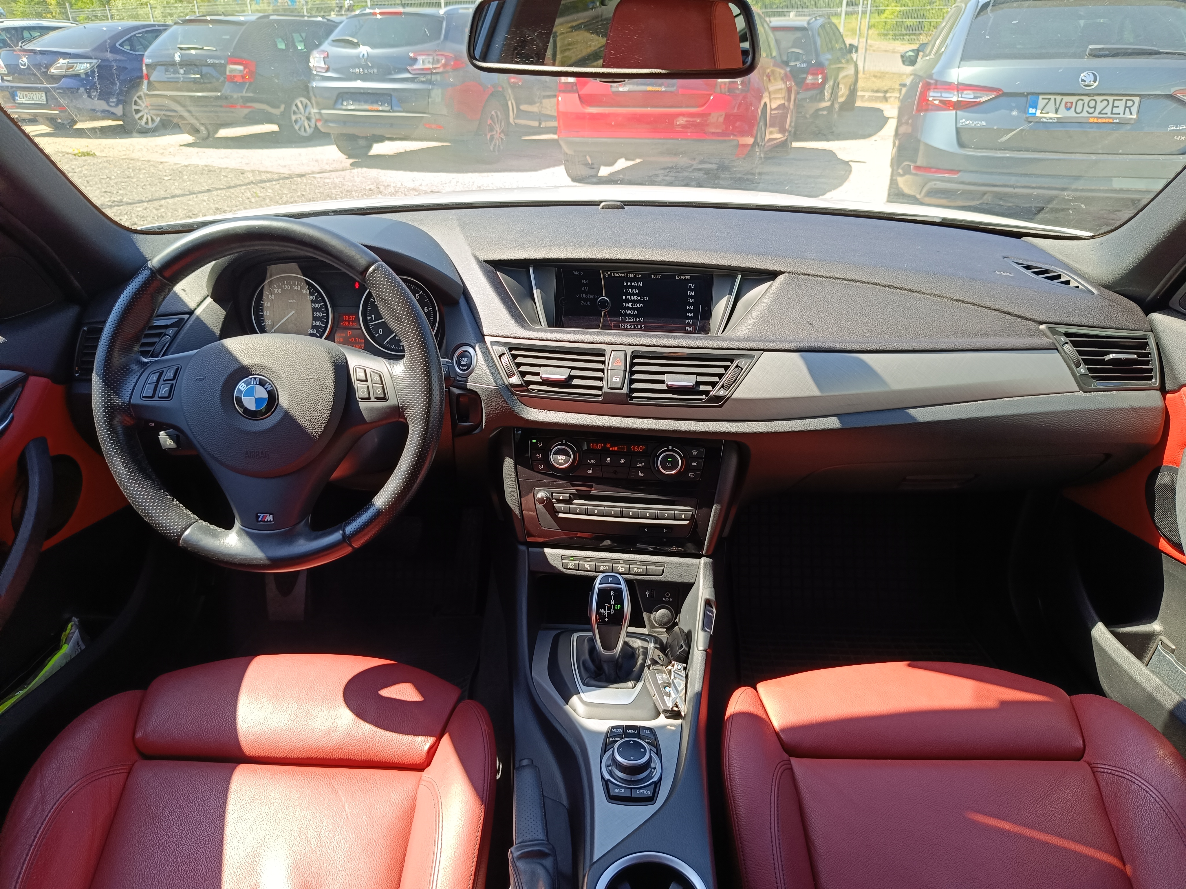 BMW X1 2,0i X Drive 180 kW, M paket r.v. 8/2013
