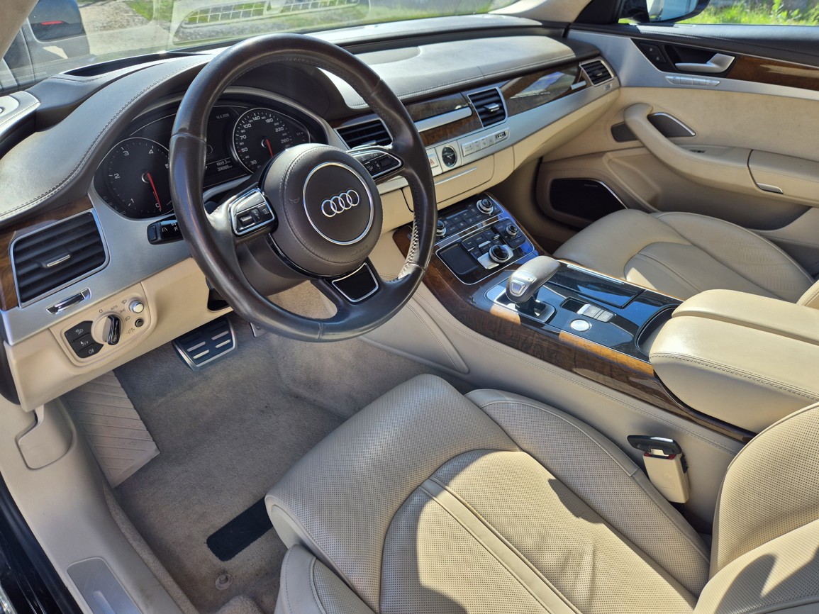 Audi A8 L