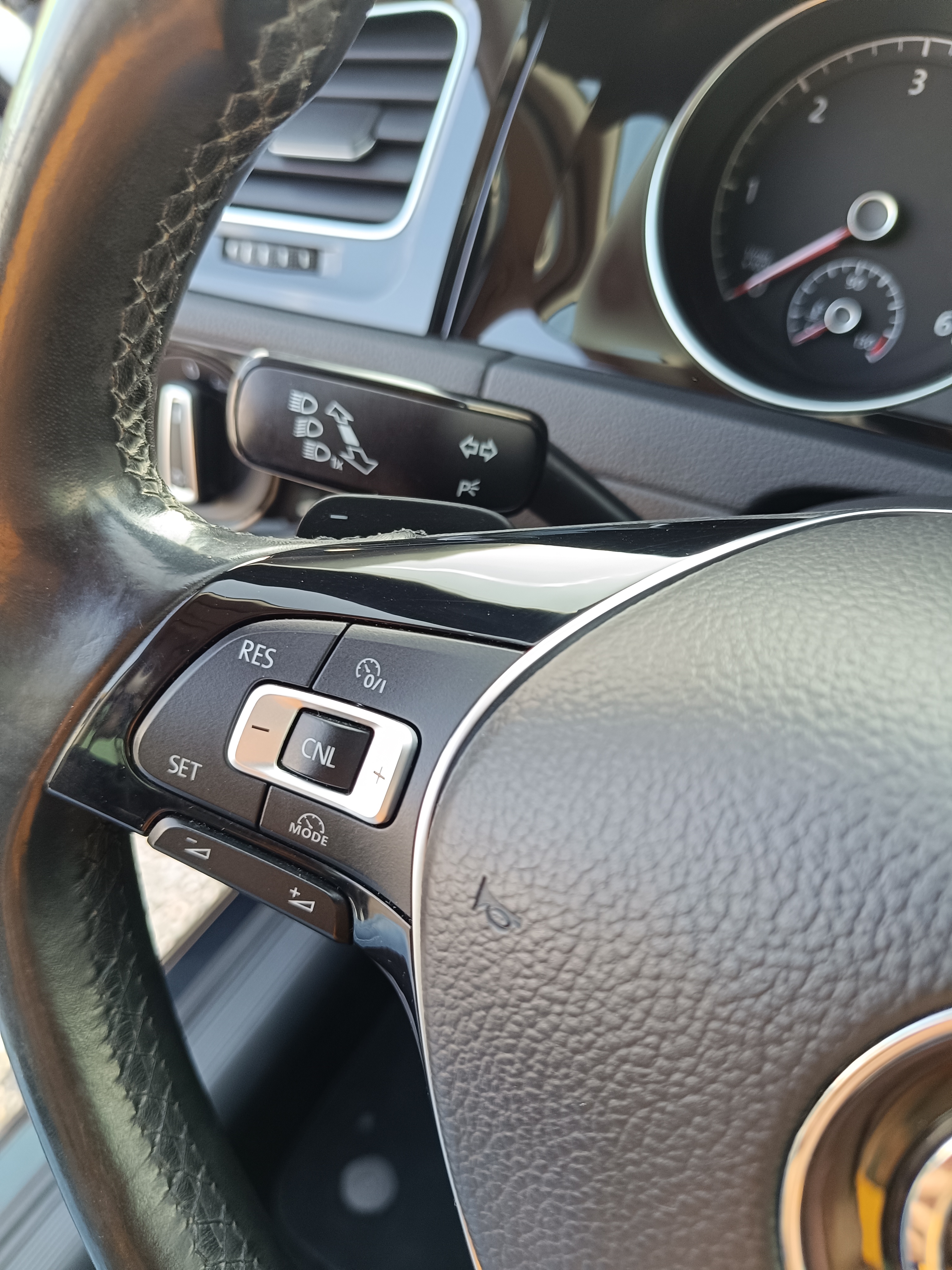 VW Golf Variant 2,0 TDi 110 kW DSG Highline