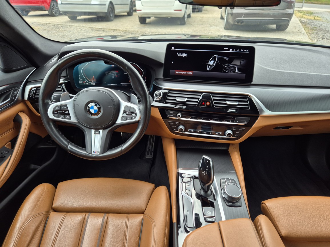 BMW Rad 5 Touring 530d MHEV AT Xdrive M Sport 210kW