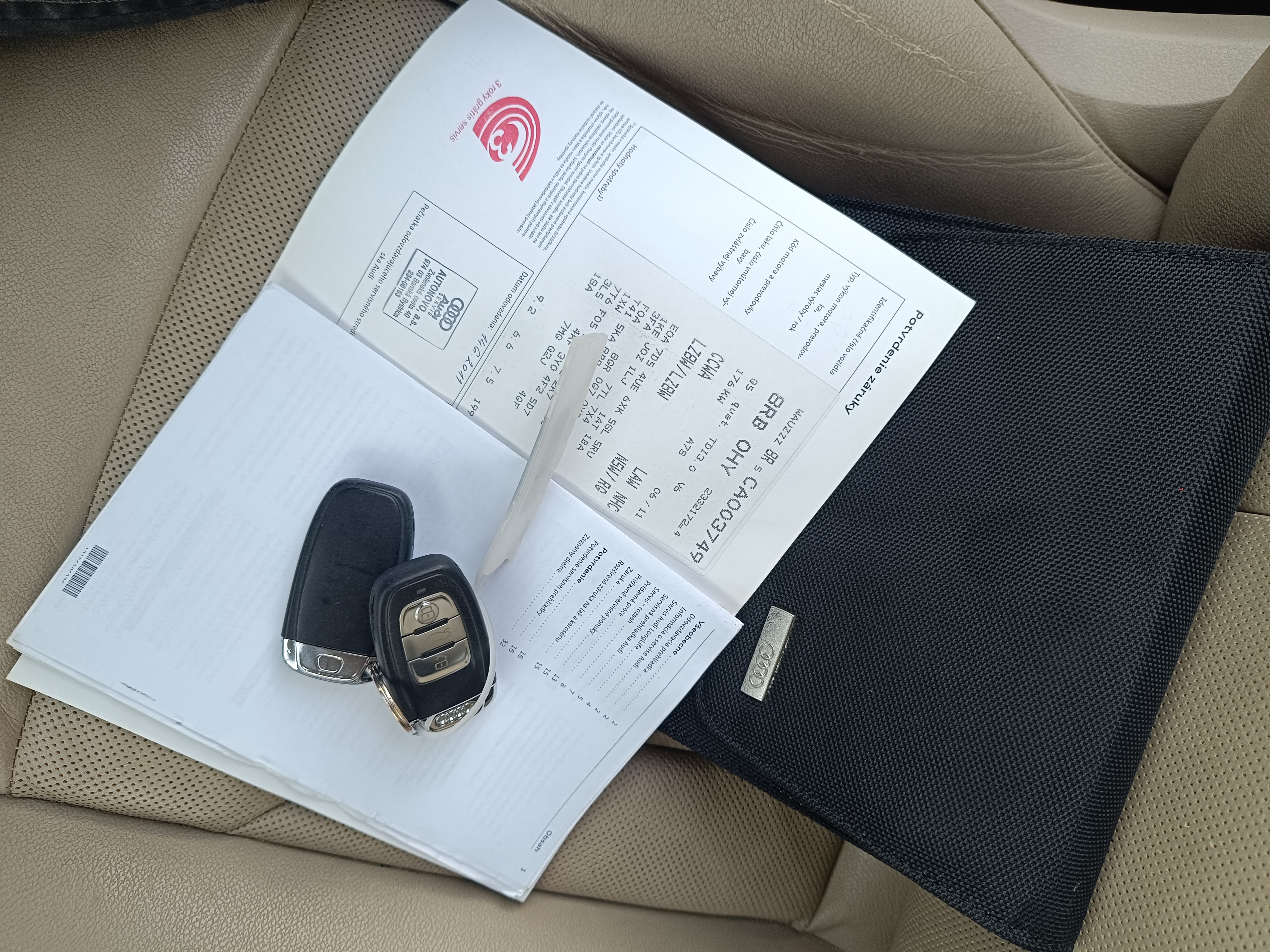 Audi Q5 3,0 TDI DSG 176 kW quattro, r.v. 6/2011 Sline paket