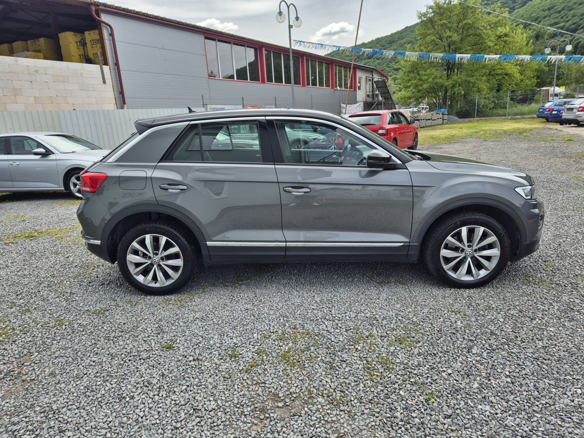 Volkswagen T -Roc 1,0 TSi 85 kW 6° manuál Style