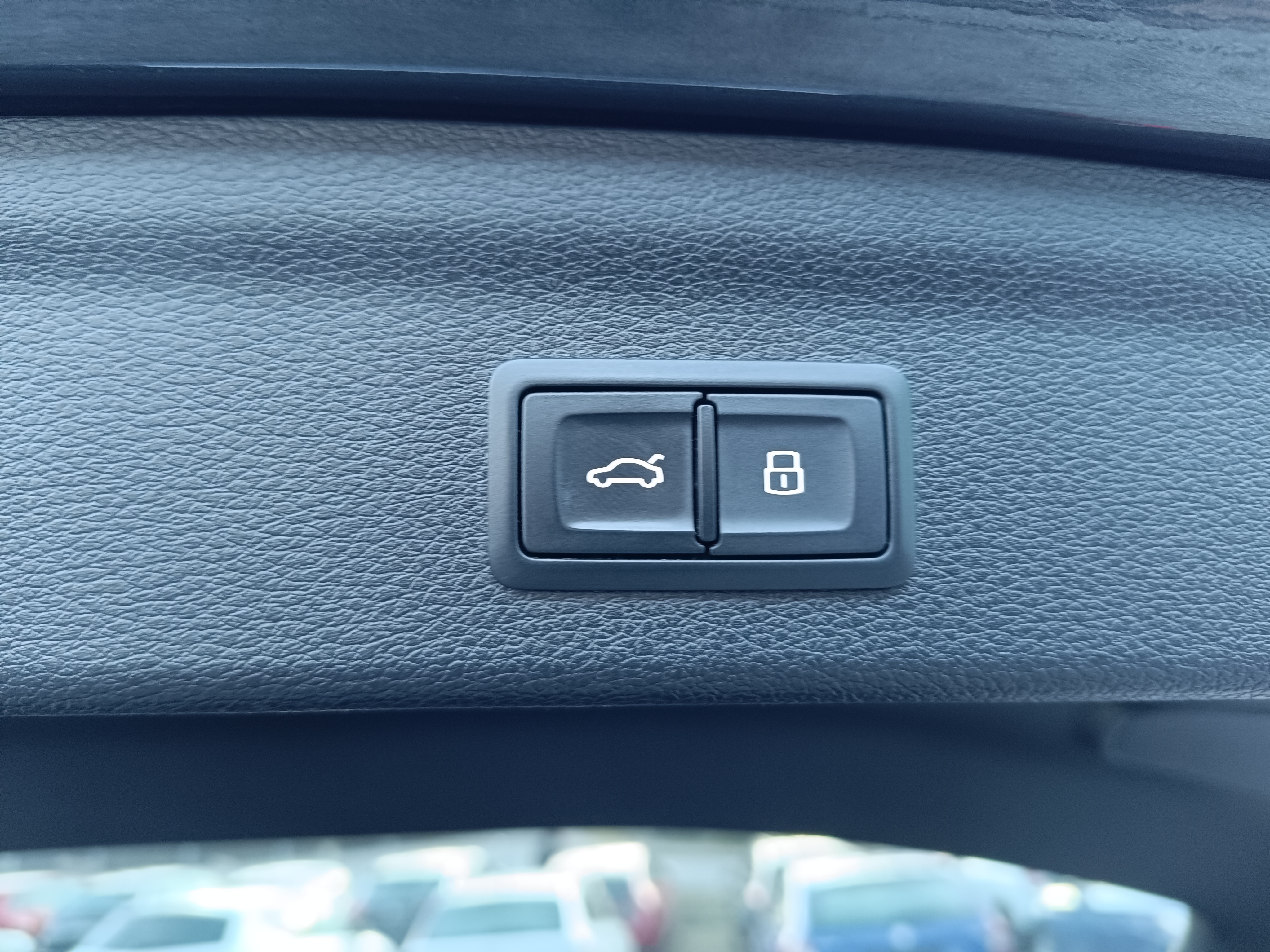 Audi Q3 40 2.0TDI 140 kW S line quattro S tronic, r.v. 8/2019