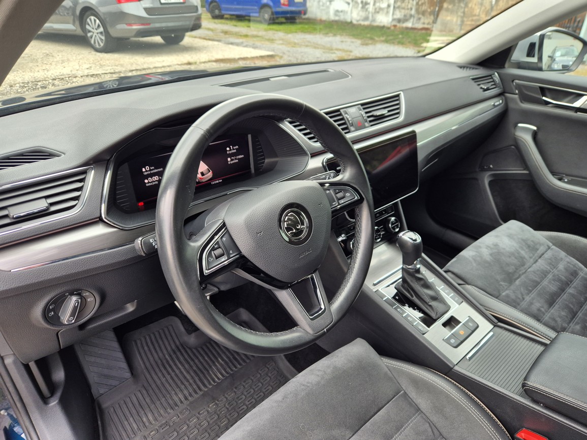 Škoda Superb Combi Scout  2.0 TDi 140 kW 4x4 DSG