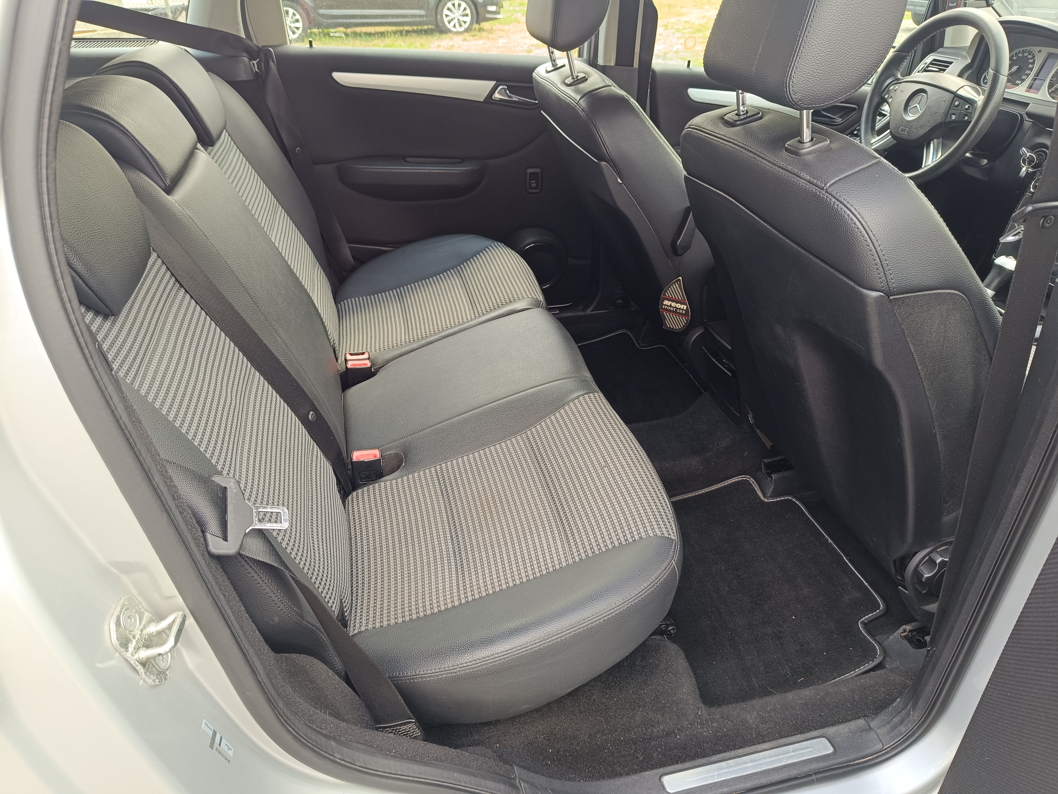 Mercedes - Benz B 170 benzin, automat r.v. 3/2007