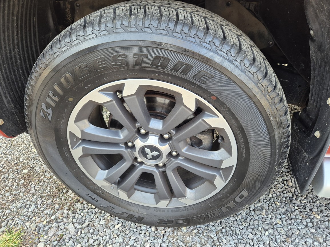 Mitsubishi L200 2.3DI-D 4x4 INTENSE 110 kW 6°manuál