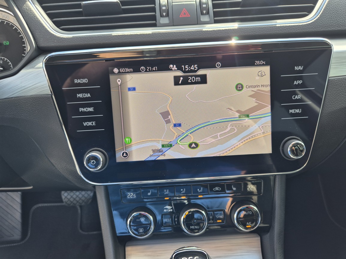 Škoda Superb Combi 2.0 TDi DSG 147 kW DSG Ambition