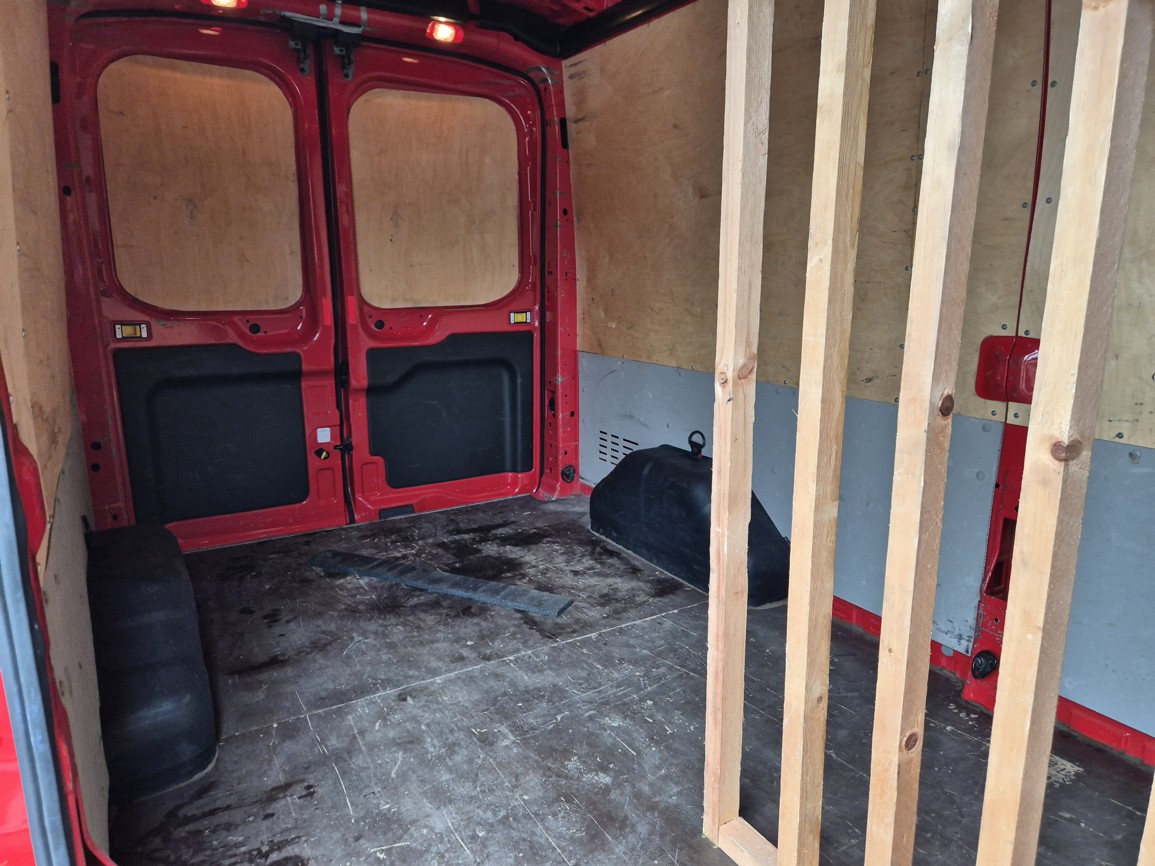 Ford Transit 2, 0 TDCI L3H3 96kW