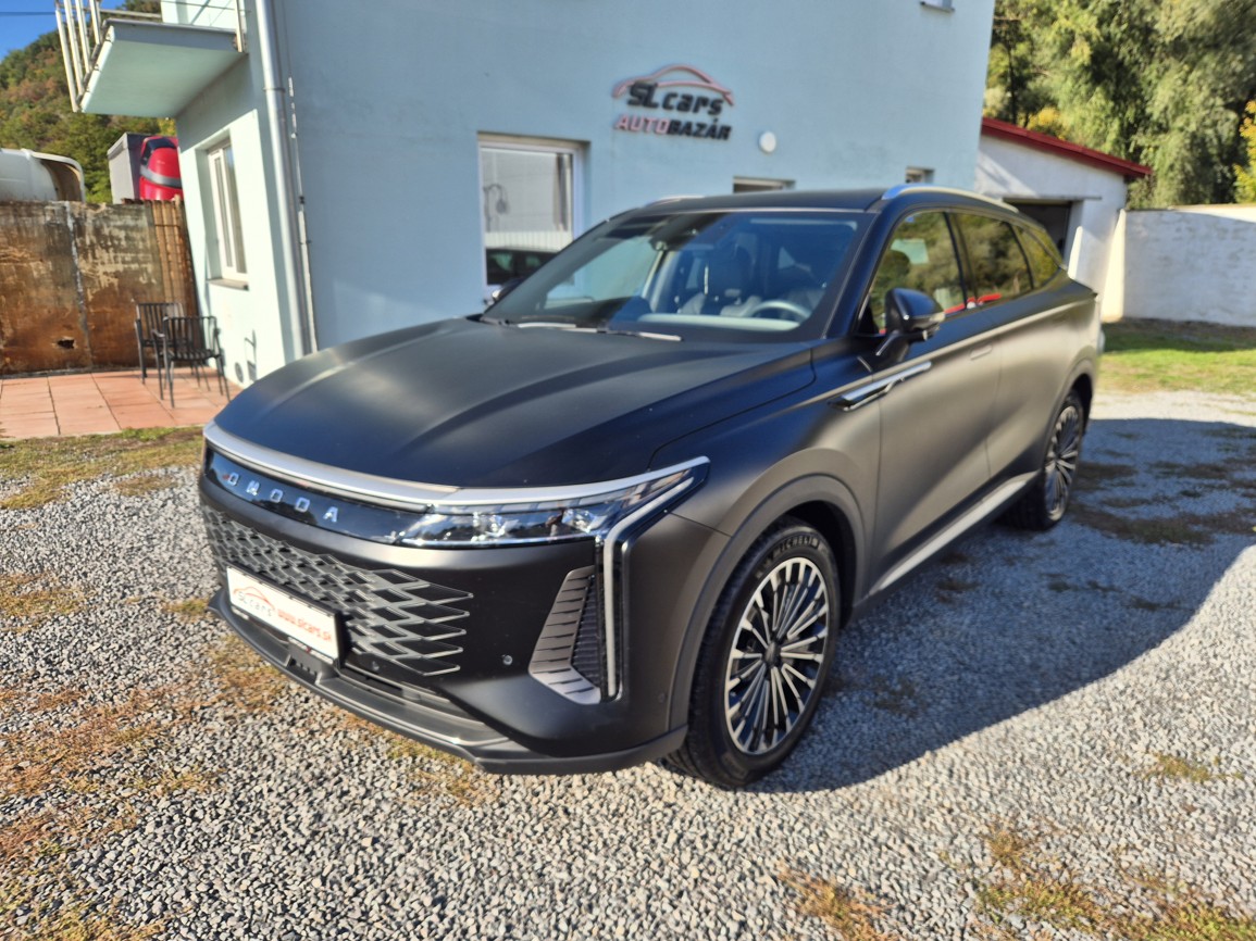 Omoda 9 SHS 9 PHEV [AWD] Premium - Obsidian Jade & Matt blac