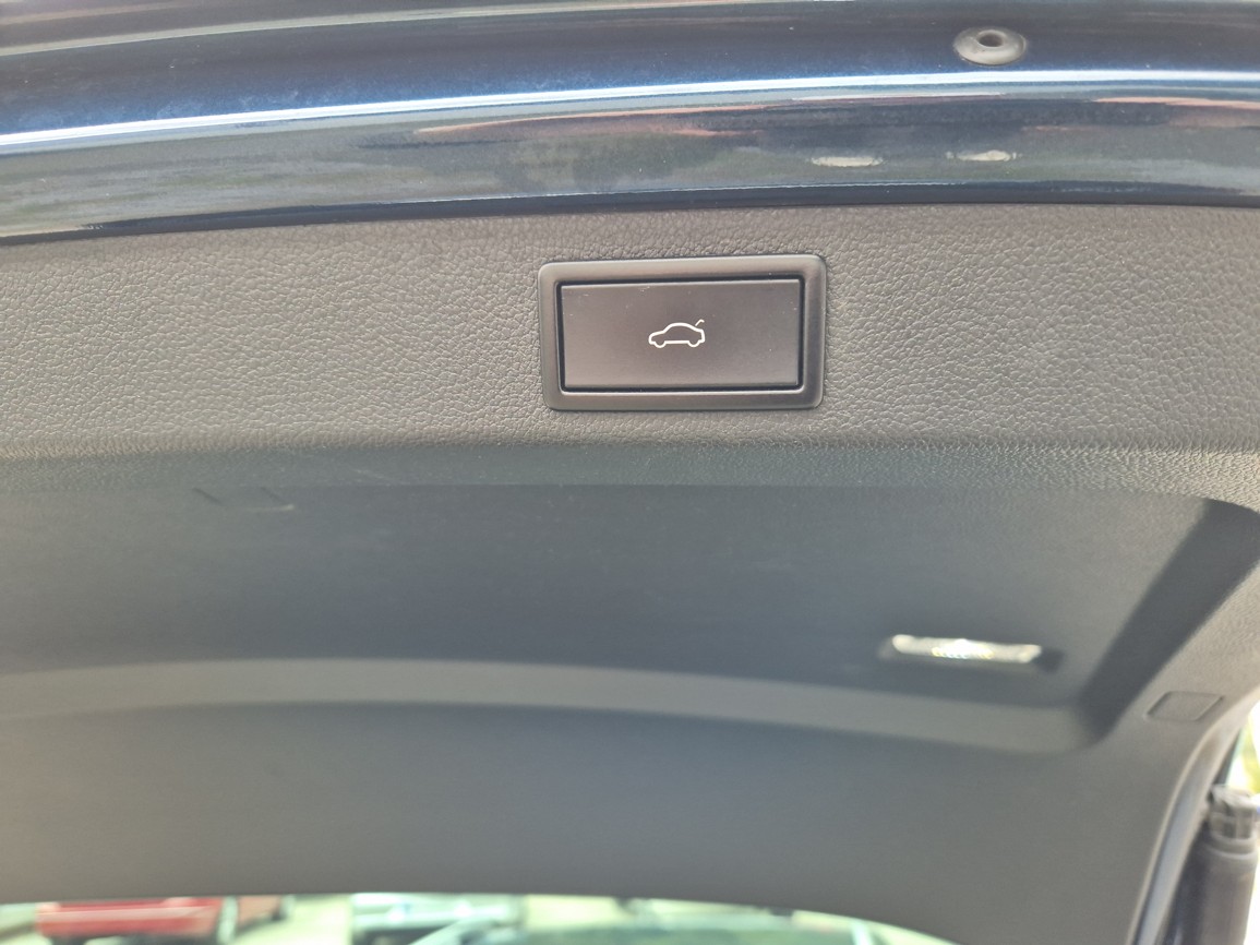 Škoda Superb Combi Scout  2.0 TDi 140 kW 4x4 DSG