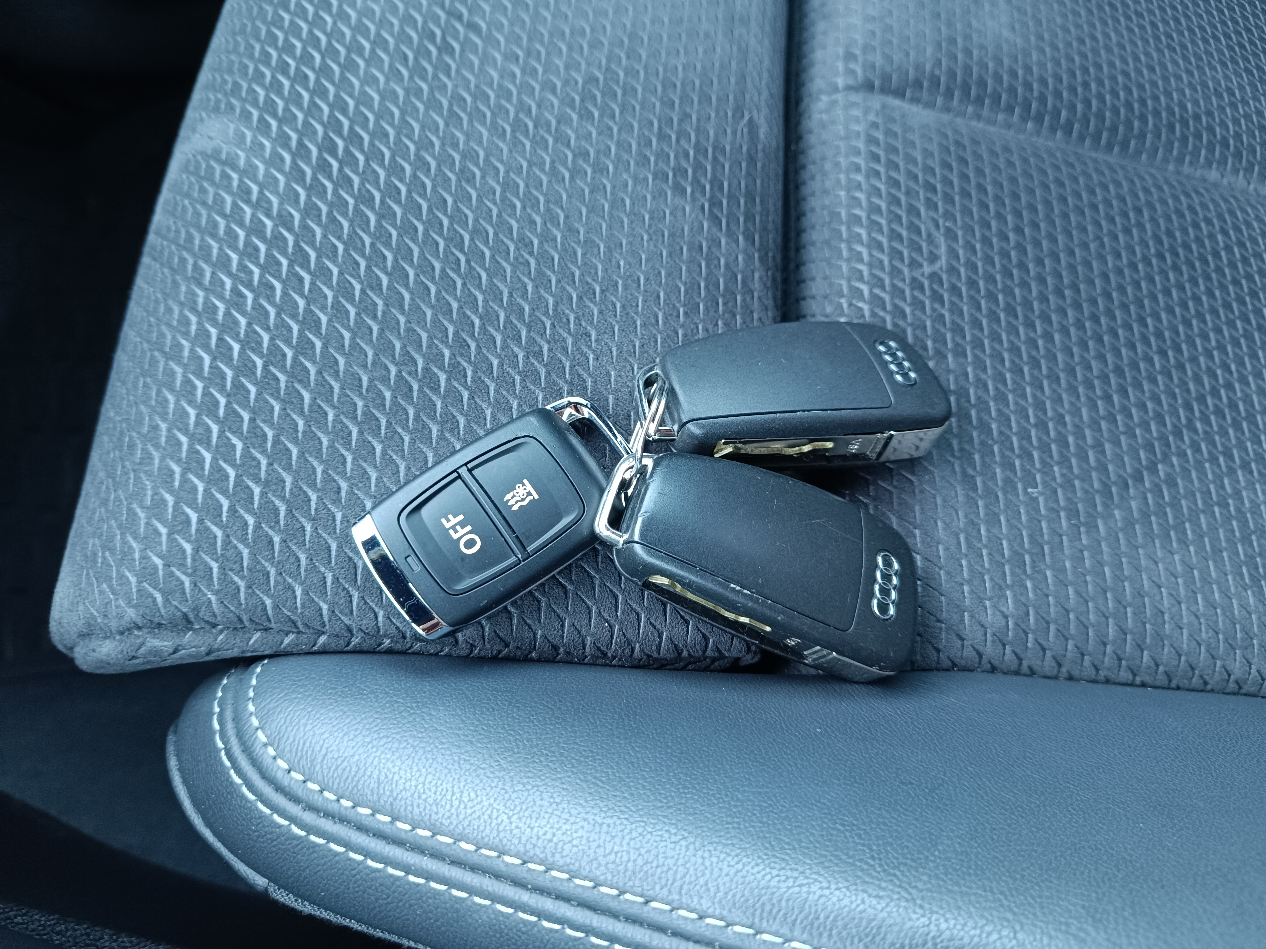 Audi Q3 40 2.0TDI 140 kW S line quattro S tronic, r.v. 8/2019